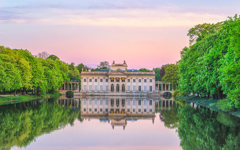 ארמונות בורשה - ארמון לז'ינקי המפורסם 
